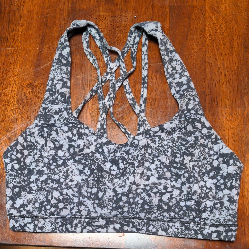 Lululemon Athletica Black and Gray Stylish Sports Bra